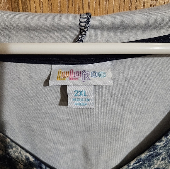LuLaRoe Eliza Hoodie - Picture 3 of 5